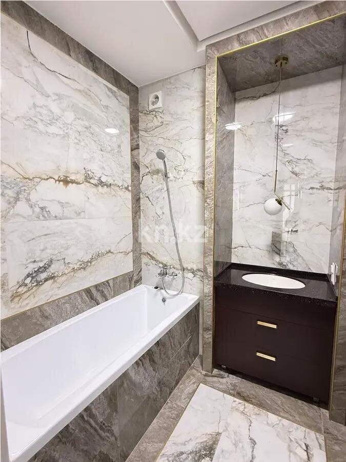 Продажа 4-комнатной квартиры, 156 м² в Астане - фото 5