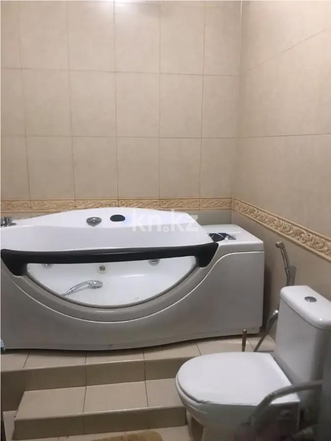 Продажа 2-комнатной квартиры, 105 м² - Продажа офисных и торговых помещений в Уральске фото 5 из 5