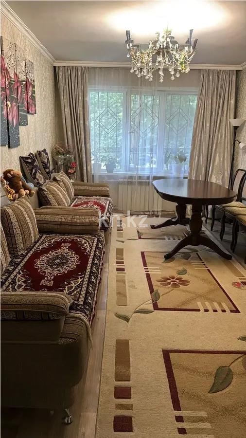 Продажа 3-комнатной квартиры, 60.3 м², мкр-н 8, дом  80 - Продажа  двухкомнатных, трехкомнатных квартир в Алматы без посредников с фото фото 1 из 8