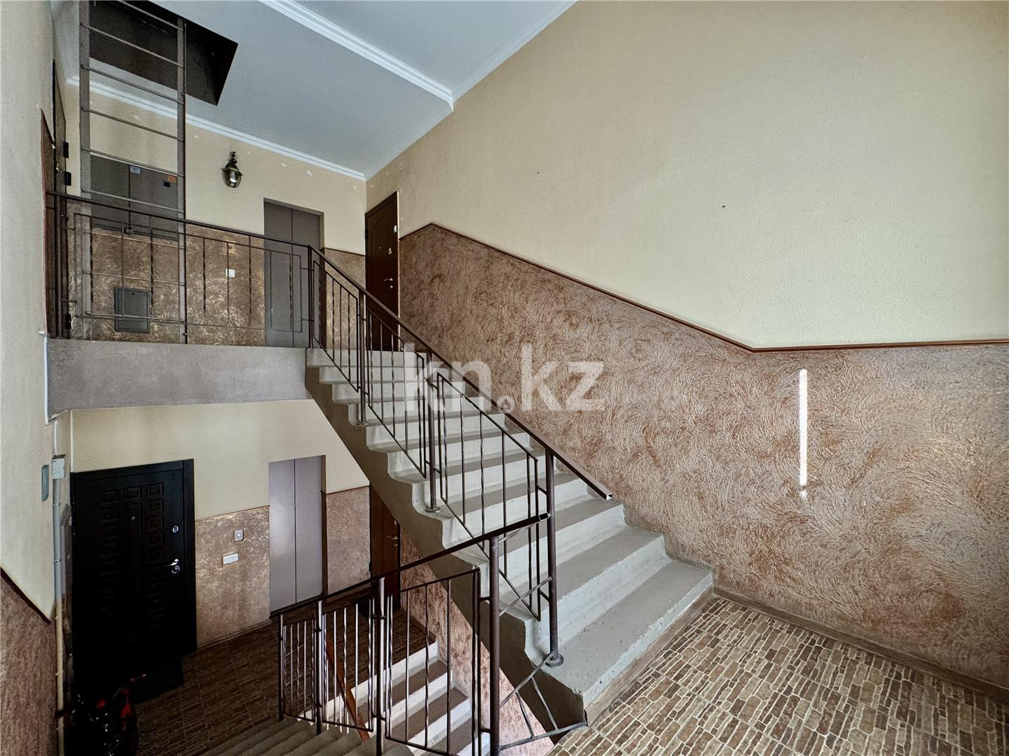 Продажа 6-комнатной квартиры, 227 м², ул. Ерубаева, дом  50/6 - Продажа  пятикомнатных квартир в Караганде фото 52 из 59