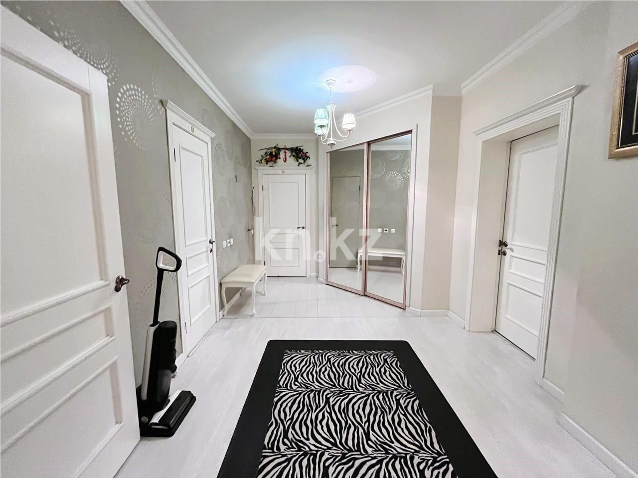 Продажа 4-комнатной квартиры, 136 м², пр. Шахтеров - Продажа  четырехкомнатных квартир в Караганде фото 20 из 34