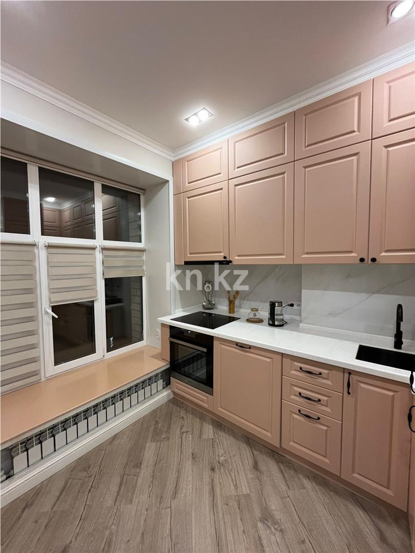 Продажа 1-комнатной квартиры, 41 м², пр. Шахтеров - Продажа  однокомнатных квартир в Караганде фото 2 из 14