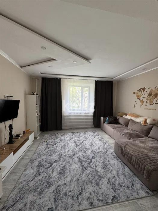 Продажа 3-комнатной квартиры, 76 м², ул. Победы, дом  40а - Продажа и аренда недвижимости в Сарани фото 1 из 6