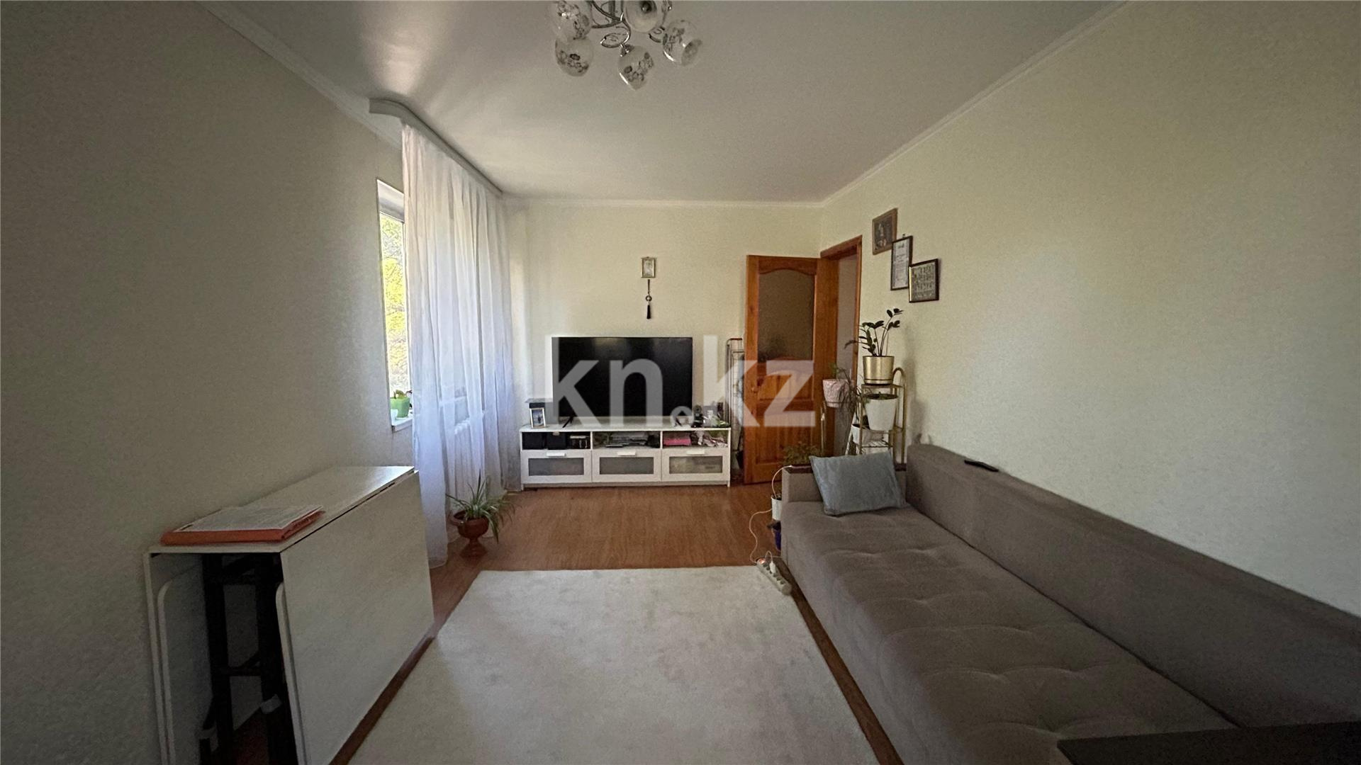 Продажа 2-комнатной квартиры, 43.6 м², ул. Алиханова - Продажа  двухкомнатных квартир в Караганде фото 1 из 8