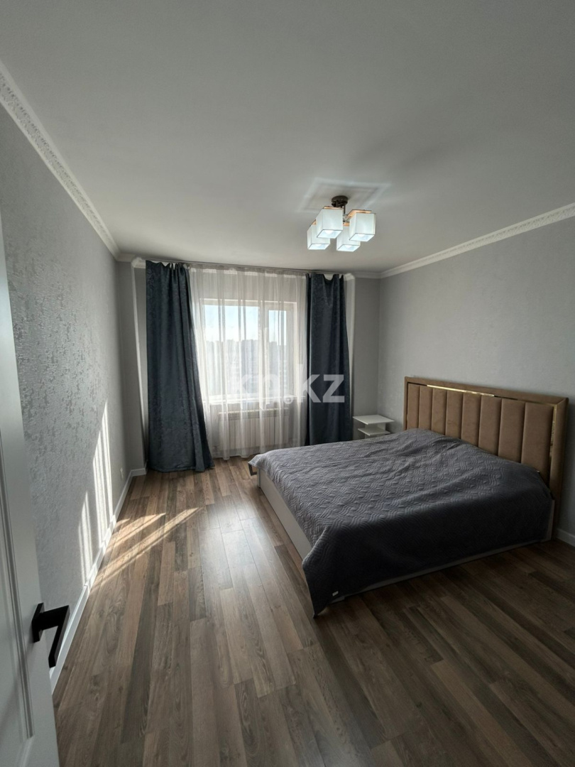 Продажа 3-комнатной квартиры, 91 м², пр. Шахтеров, дом  60 - Продажа  трехкомнатных квартир в Караганде фото 3 из 10