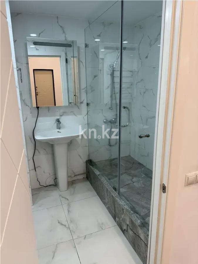 Продажа 1-комнатной квартиры, 67.9 м², ул. Жамакаева, дом  254/2д - Продажа квартир в Алматы фото 3 из 4