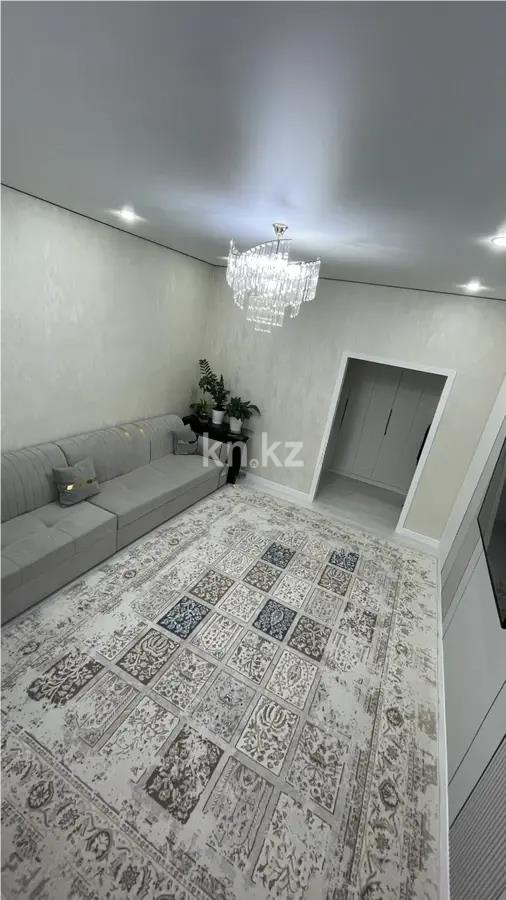 Продажа 2-комнатной квартиры, 62 м², ул. Букетова, дом  3/5 - Продажа  двухкомнатных квартир в Караганде фото 1 из 3