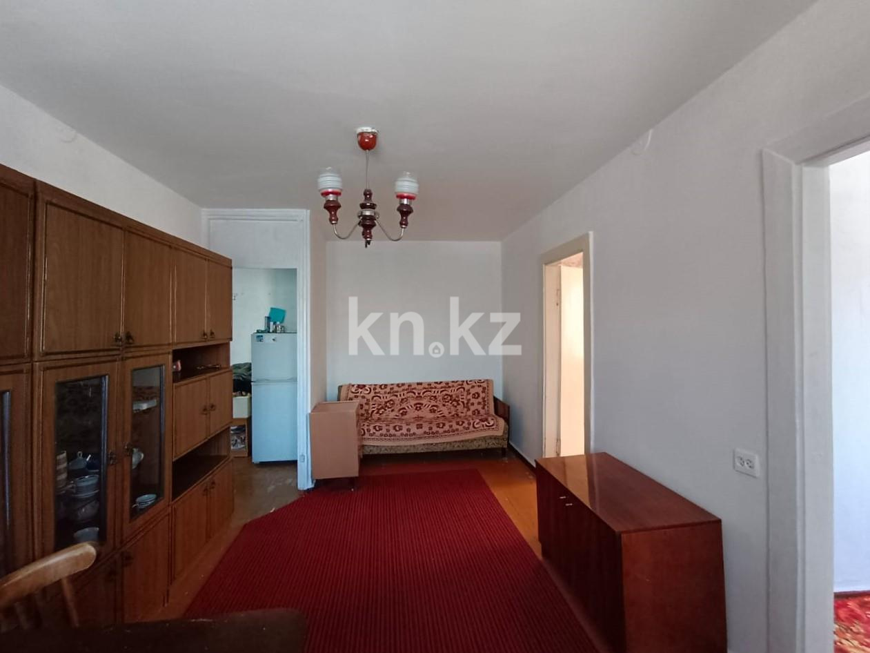 Продажа 3-комнатной квартиры, 48 м², мкр-н 22 в Караганде - фото 3