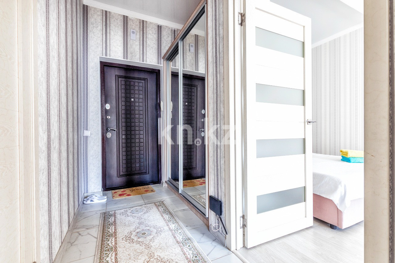 Аренда 1-комнатной квартиры посуточно, 50 м², пр. Кабанбай батыра, дом  29 - ул. Сыганак в Астане - фото 7