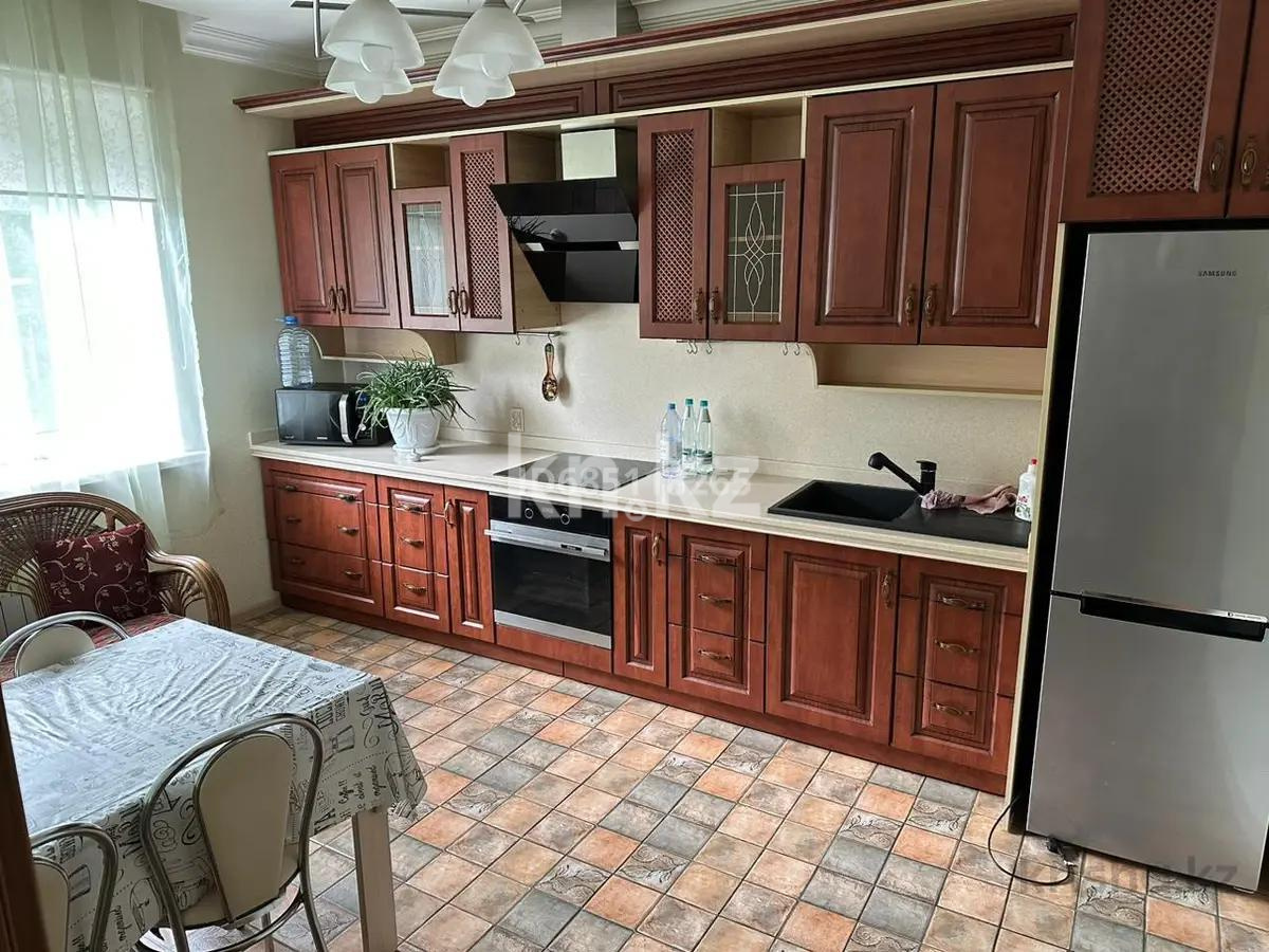 Продажа 3-комнатной квартиры, 90 м², ул. Ермекова в Караганде - фото 4