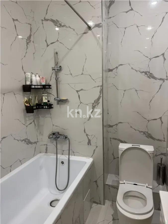 Продажа 2-комнатной квартиры, 105 м², ул. Достык, дом  10 в Астане - фото 4