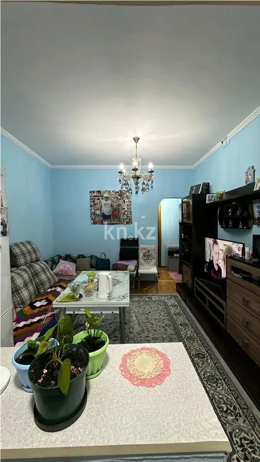 Продажа 1-комнатной квартиры, 35 м², мкр-н Аксай-4, дом  29 - Продажа квартир в Алматы фото 1 из 8