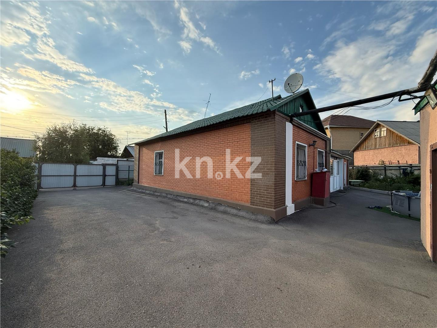 Продажа 4-комнатного дома, 124 м² - Продажа домов, коттеджей в Казахстане - страница 2 фото 4 из 17