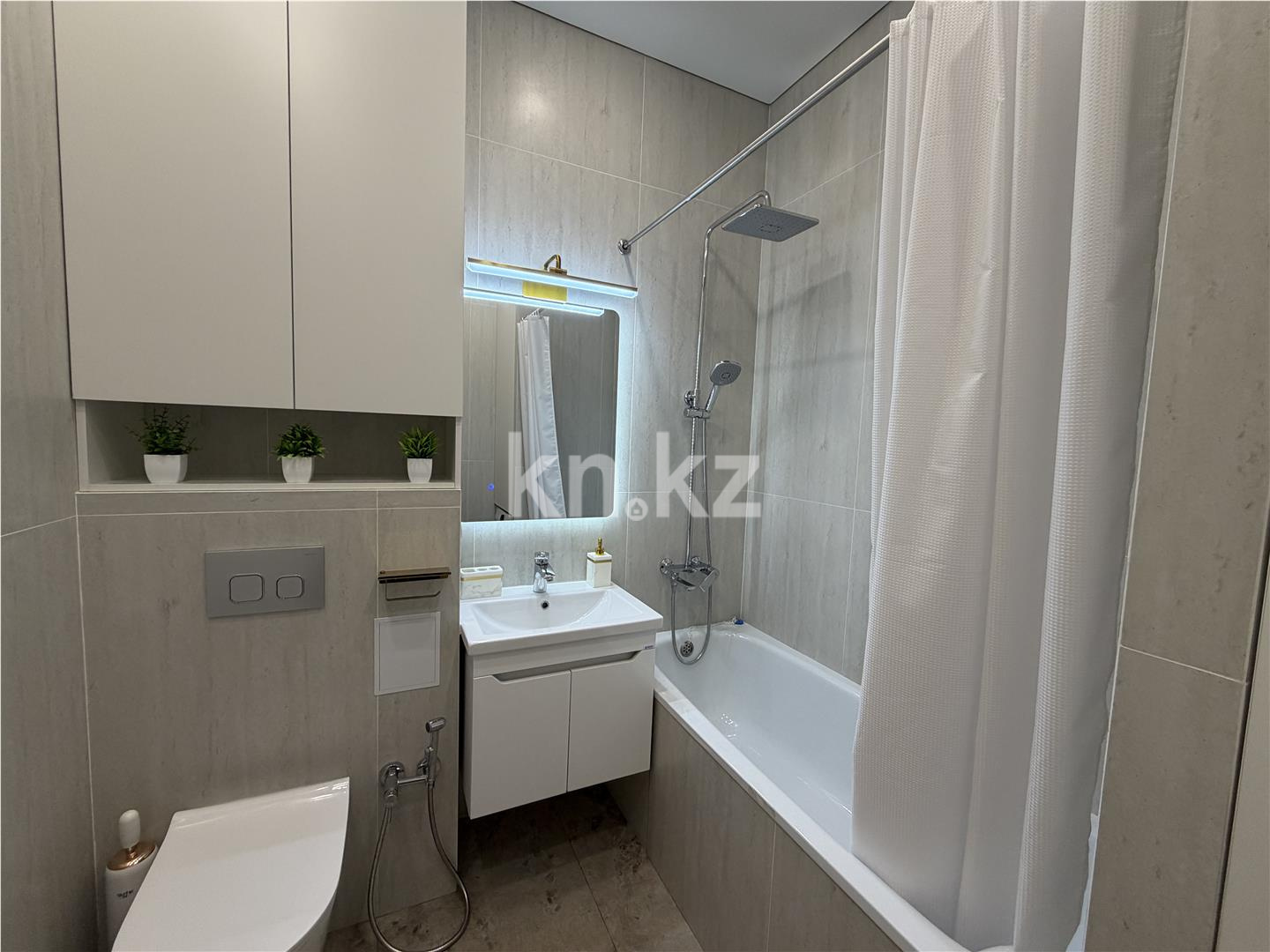 Продажа 3-комнатной квартиры, 71 м² в Караганде - фото 11