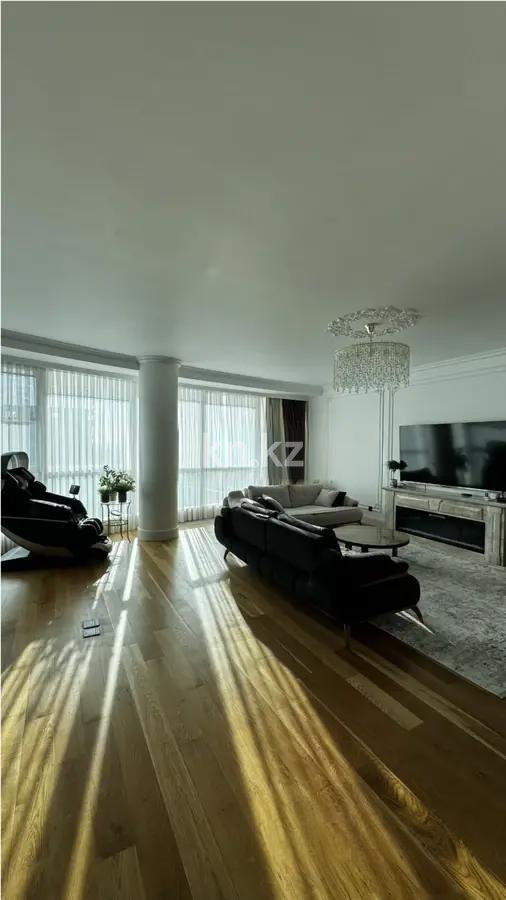 Продажа 4-комнатной квартиры, 165 м², пр. Туран, дом  37/9 - Продажа  четырехкомнатных квартир в Астане фото 1 из 8