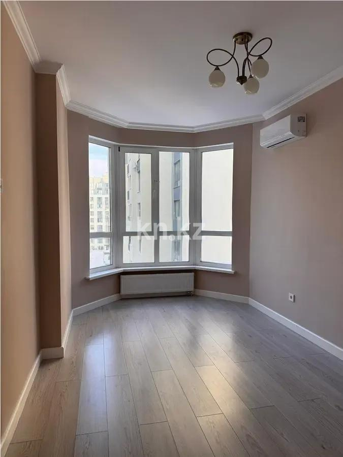 Продажа 4-комнатной квартиры, 92 м², пр. Мангилик Ел, дом  40/2 в Астане