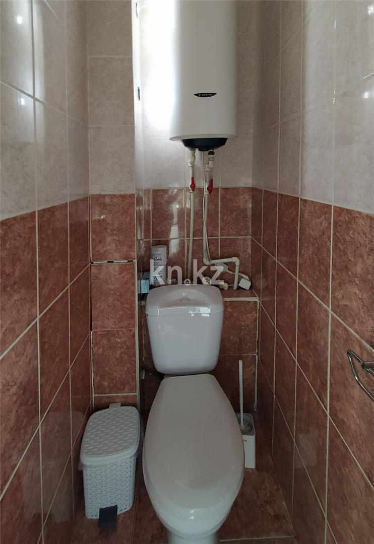 Продажа 3-комнатной квартиры, 64 м², мкр-н Гульдер-1 - Продажа квартир в Караганде фото 13 из 17