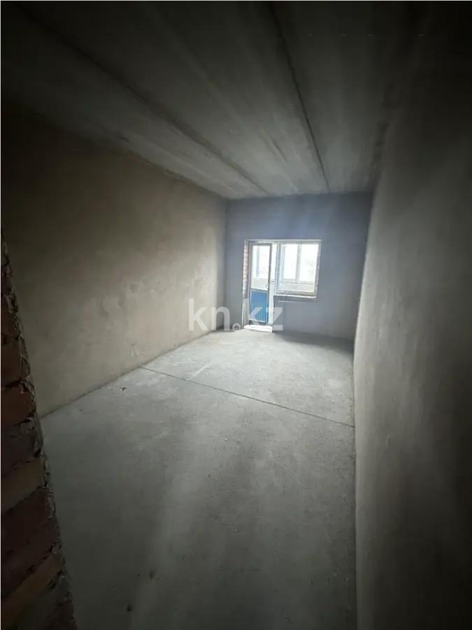 Продажа 3-комнатной квартиры, 80 м², ул. Акжан, дом  12 в Астане - фото 2