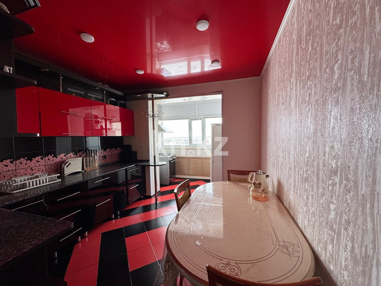 Продажа 4-комнатной квартиры, 103 м², мкр-н 8 в Темиртау - фото 12