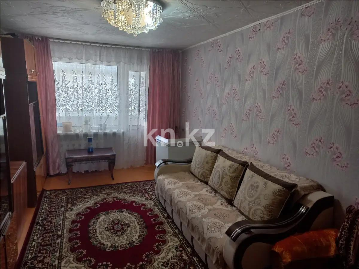 Продажа 2-комнатной квартиры, 61 м², ул. 40-летия Победы, дом  60 - Продажа и аренда недвижимости в Шахтинске фото 1 из 4