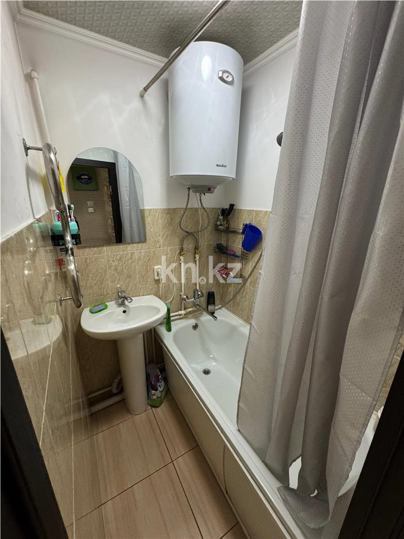 Продажа 3-комнатной квартиры, 64 м², мкр-н 22 - Продажа квартир в Караганде фото 13 из 19