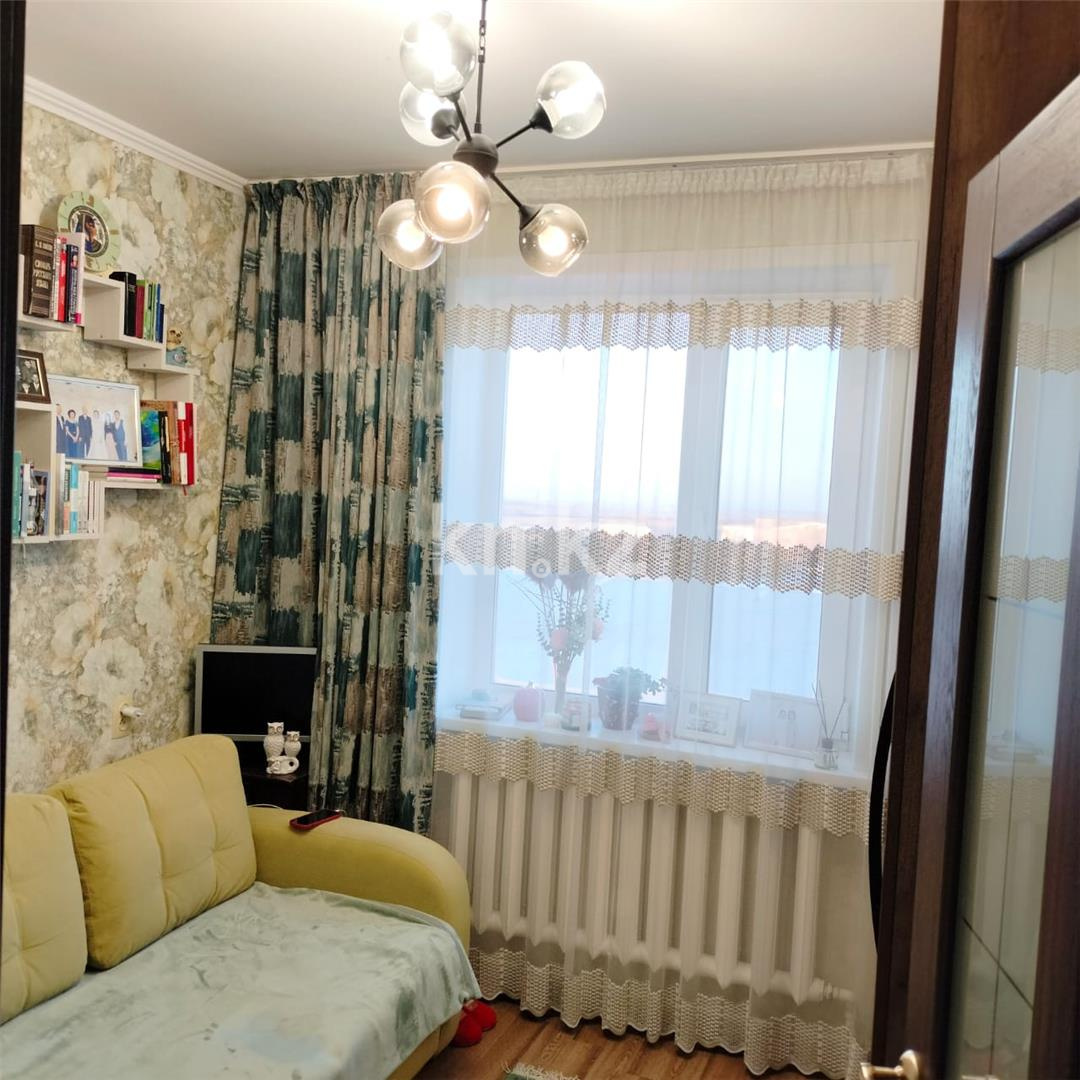 Продажа 3-комнатной квартиры, 63 м², мкр-н Восток-3 в Караганде - фото 4