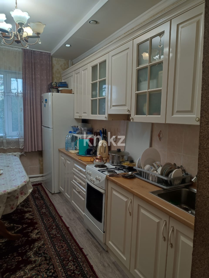 Продажа 4-комнатного дома, 130 м², ул. Перонная - Продажа домов, коттеджей в Казахстане фото 1 из 14