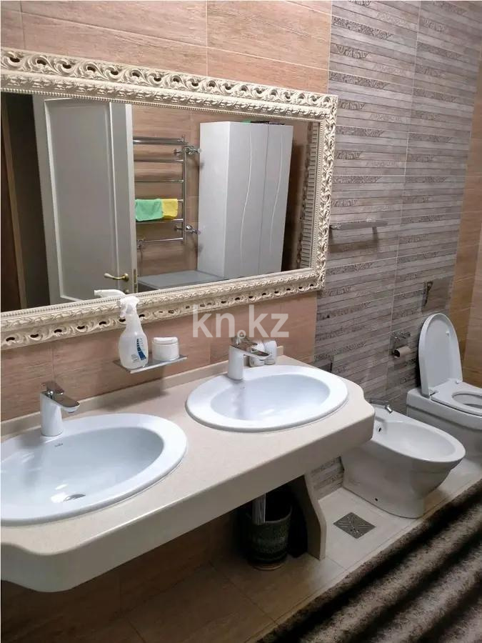 Продажа 4-комнатной квартиры, 200 м², ул. Омаровой, дом  33 - Продажа квартир в Алматы фото 4 из 6