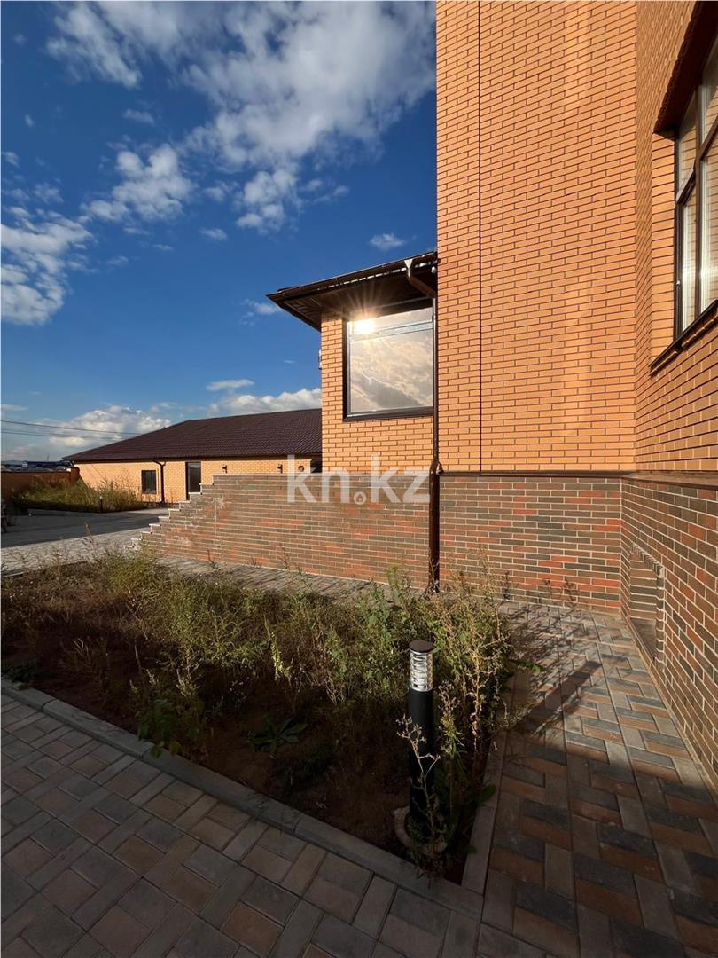 Продажа 7-комнатного дома, 400 м² - Продажа домов, коттеджей в Казахстане фото 8 из 17