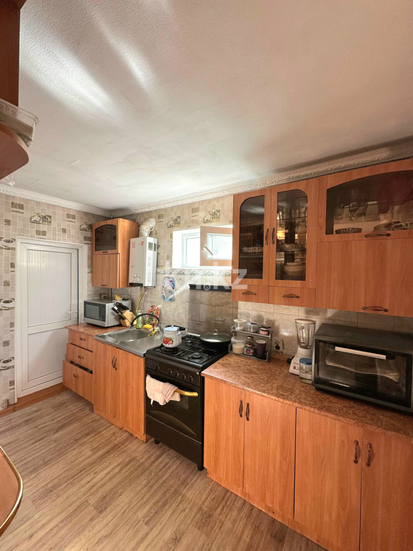 Продажа 6-комнатного дома, 160 м², Карасу, дом  2 - Продажа квартир в Шымкенте фото 9 из 40