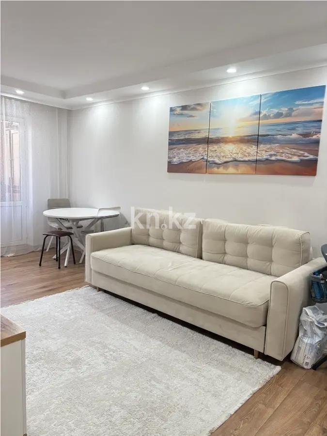 Продажа 3-комнатной квартиры, 62.7 м², ул. Богенбай батыра, дом  295 - Продажа квартир в Казахстане фото 1 из 6