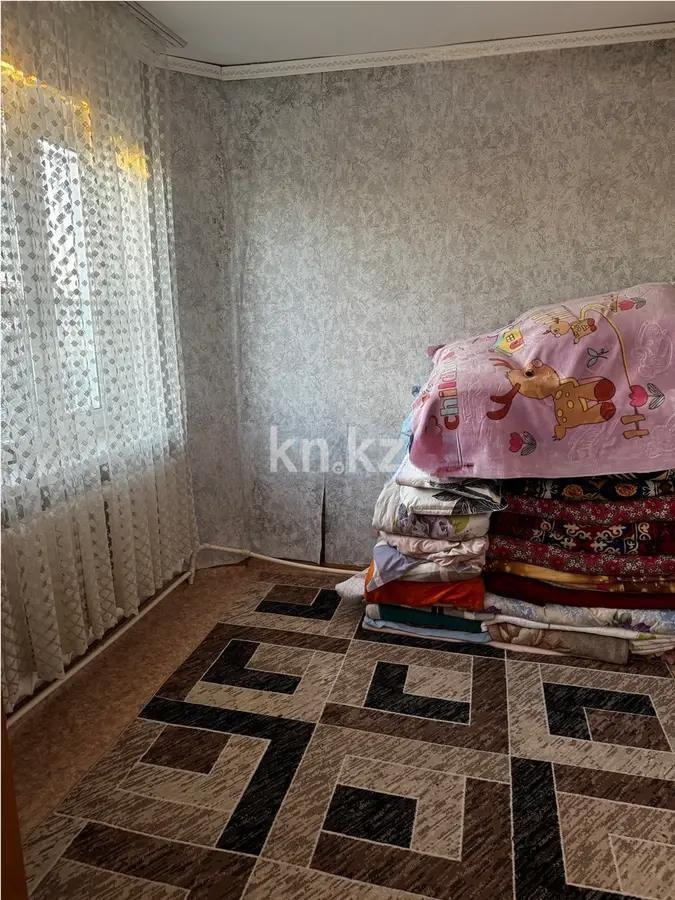 Продажа 3-комнатной квартиры, 48 м², мкр-н 16, дом  2 - Продажа  трехкомнатных квартир в Караганде без посредников с фото фото 2 из 6