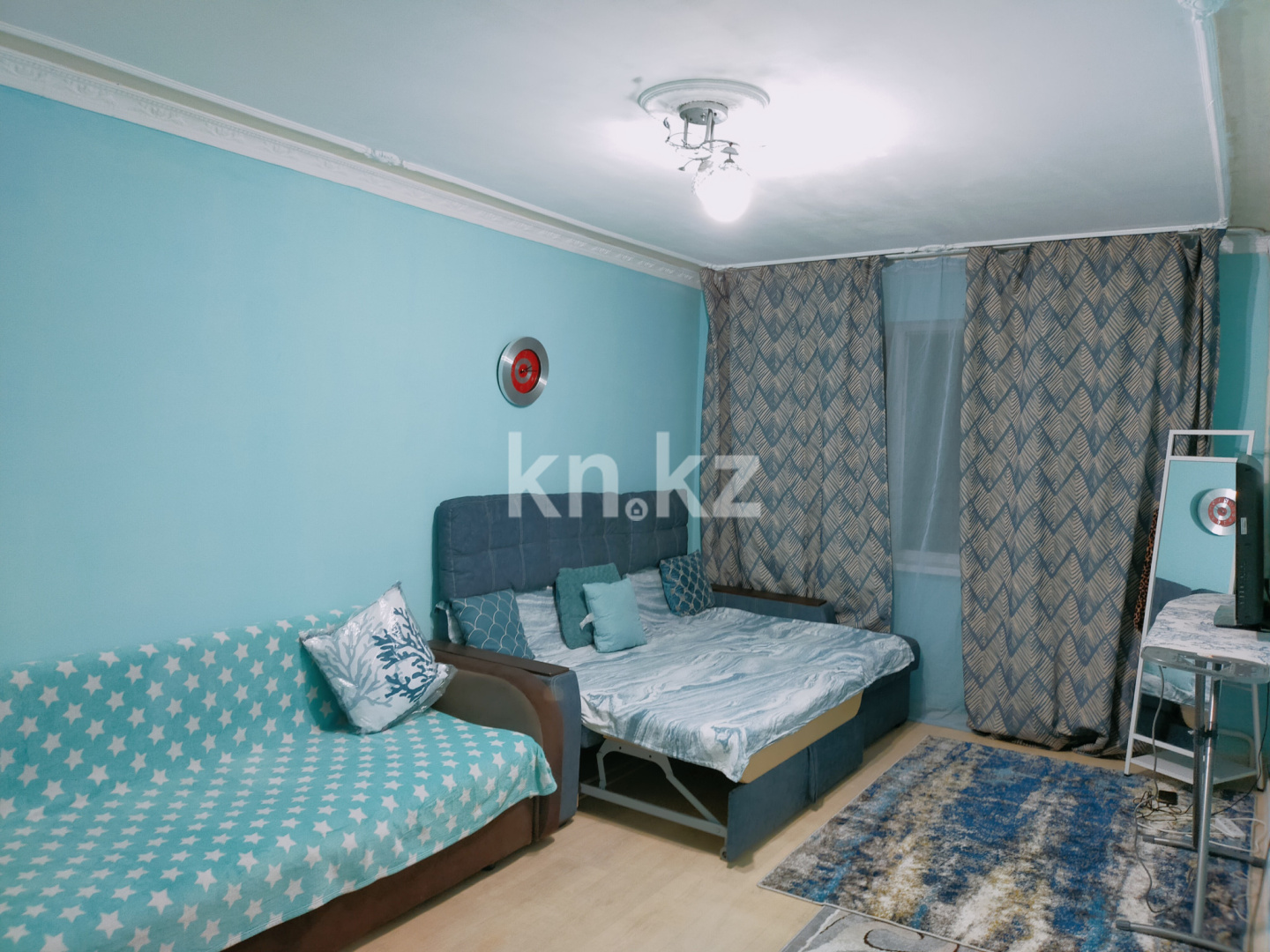 Аренда 1-комнатной квартиры посуточно, 36 м², пр. Назарбаева, дом  27 - ул. Райымбек батыра - Аренда  однокомнатных квартир посуточно в Алматы фото 1 из 5