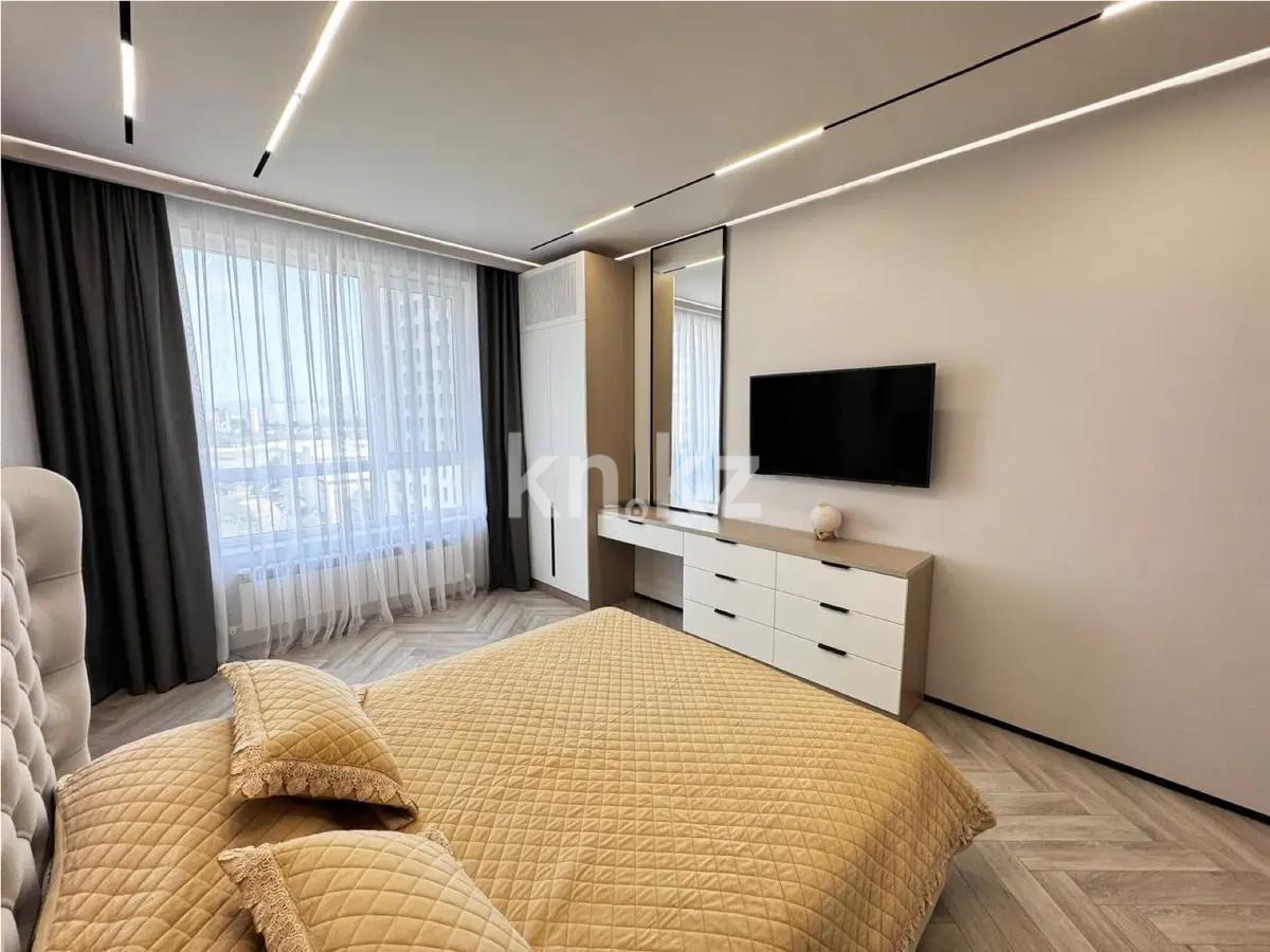 Продажа 3-комнатной квартиры, 110 м², ул. Утеген батыра, дом  11в в Алматы - фото 2