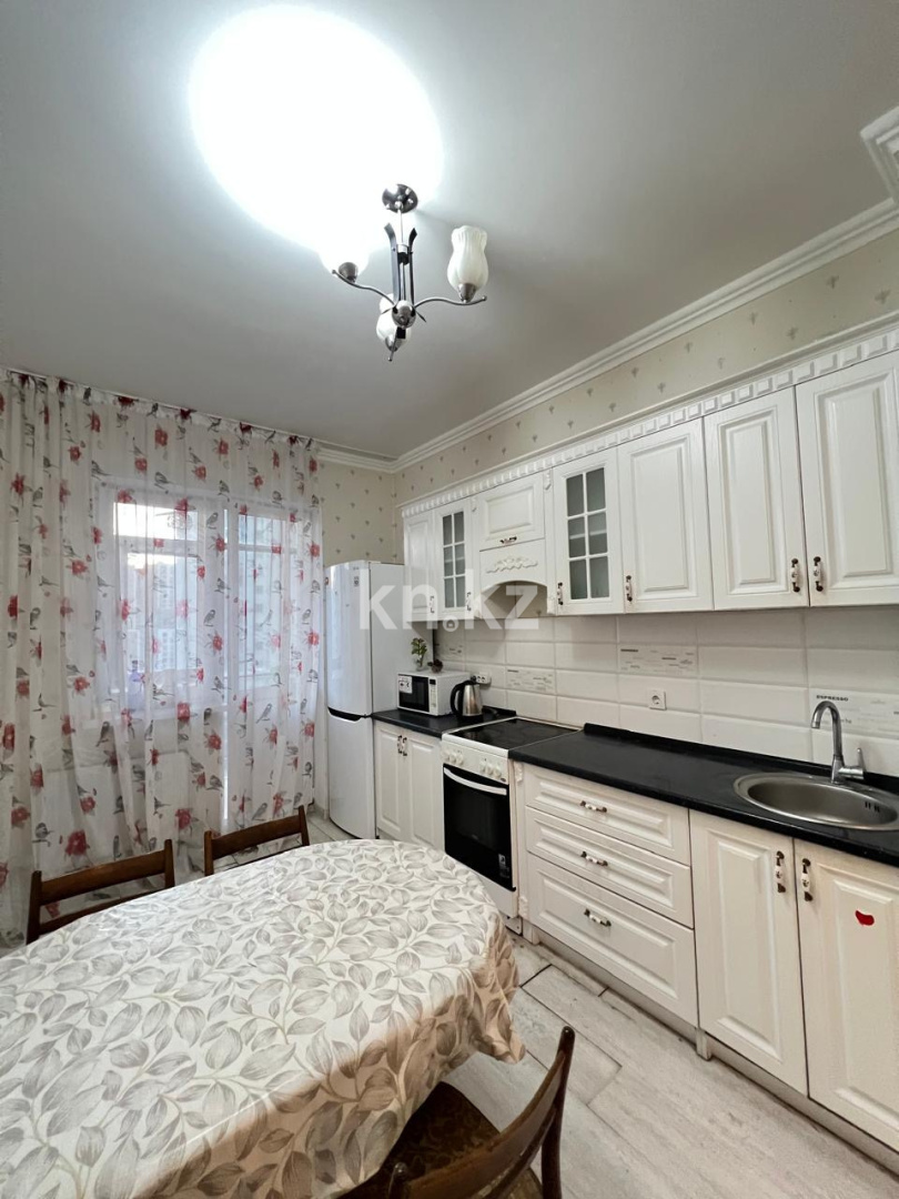 Аренда 2-комнатной квартиры, 75 м² в Астане