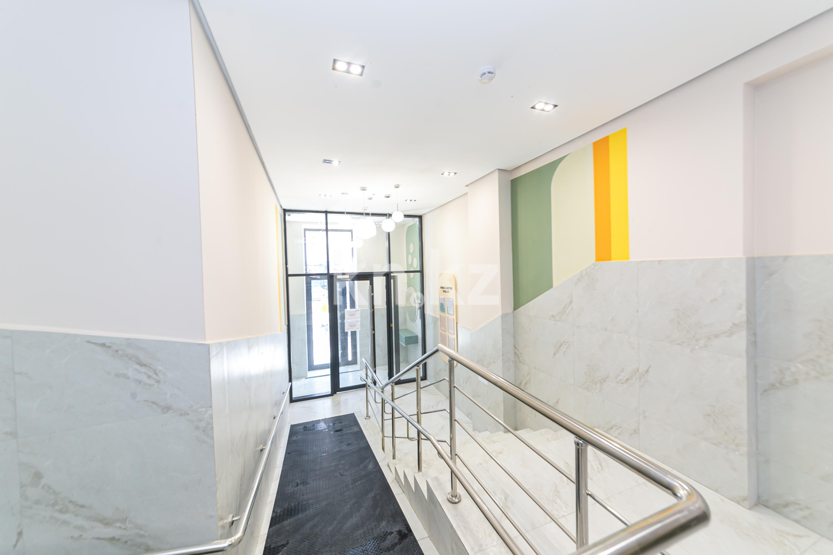 Продажа 3-комнатной квартиры, 60 м², ул. Омарова, дом  12в в Астане - фото 17