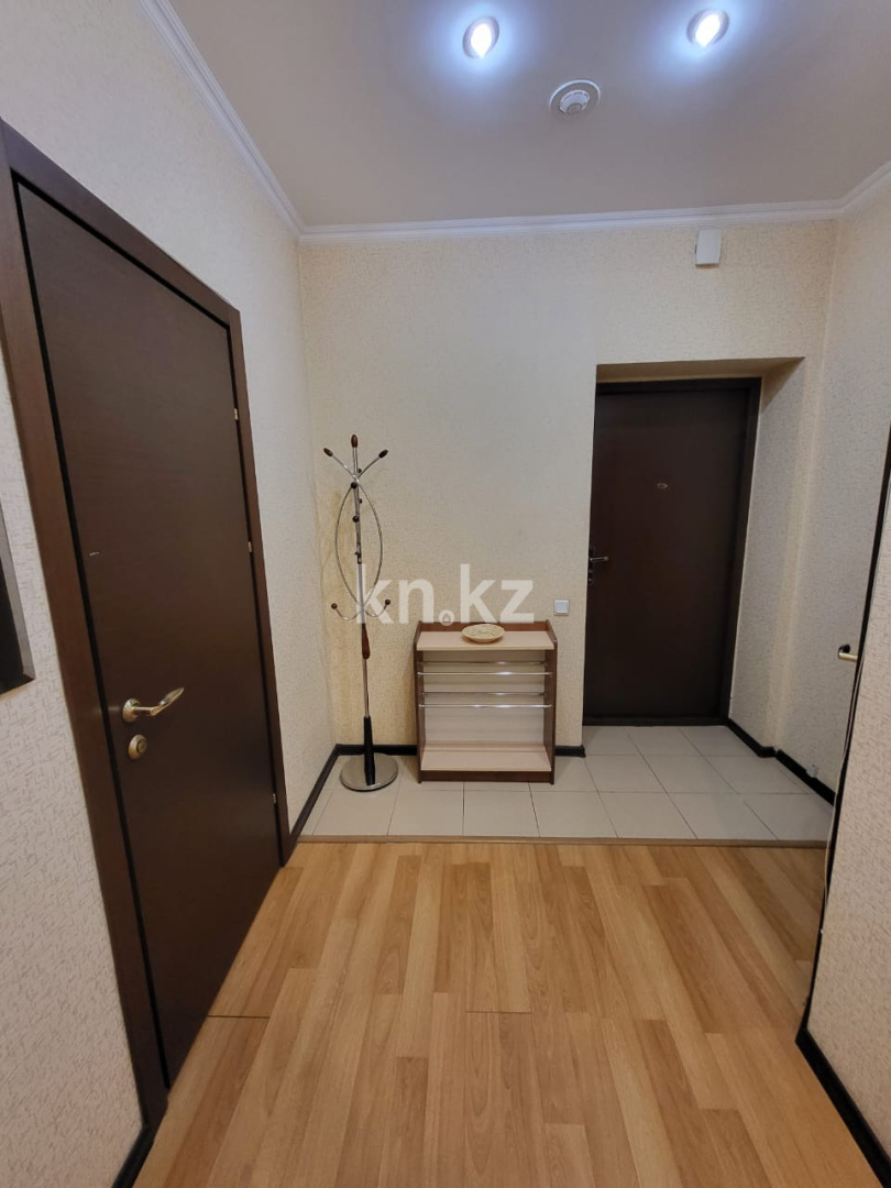 Аренда 1-комнатной квартиры, 50 м², ул. Ходжанова, дом  76 - пр. Аль-Фараби - Аренда квартир помесячно в Казахстане фото 22 из 28