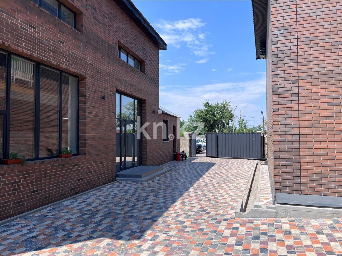 Продажа 4-комнатной квартиры, 121 м² в Караганде - фото 30