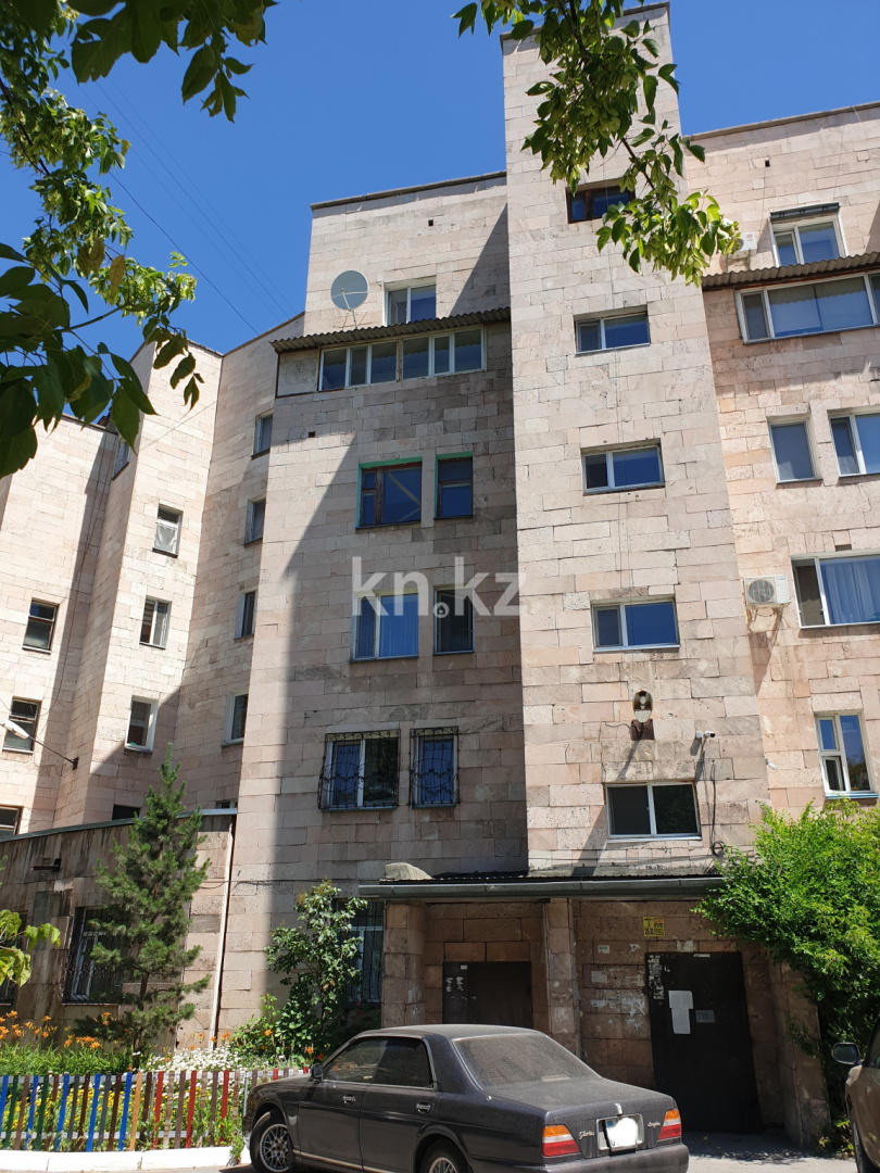 Продажа 3-комнатной квартиры, 57.5 м² в Караганде - фото 2