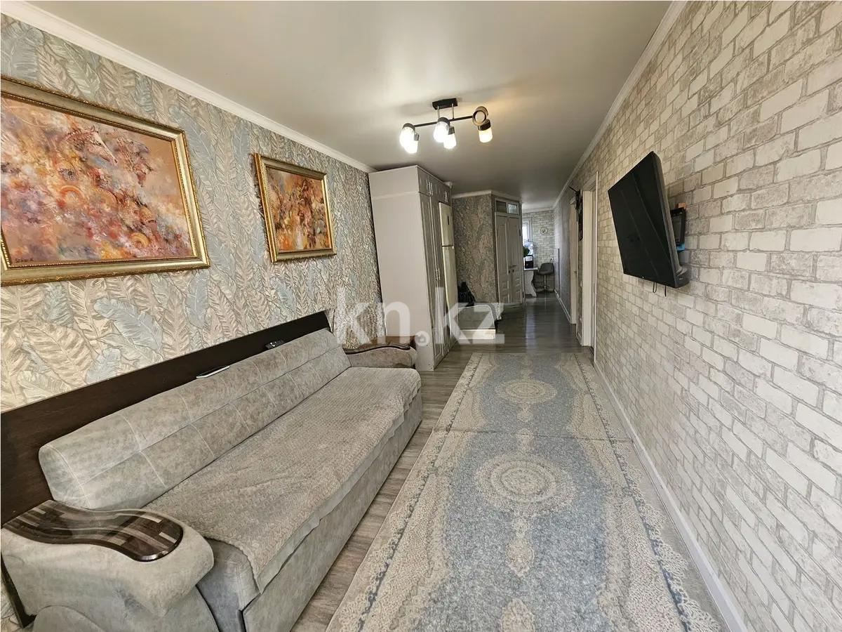 Продажа 3-комнатной квартиры, 63 м², 12 мкр., дом  16 в Алматы