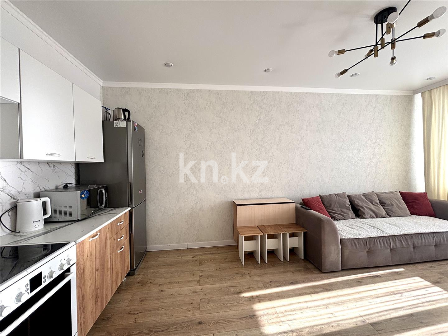 Продажа 2-комнатной квартиры, 40 м², 137 учетный квартал, дом  349 в Караганде - фото 4