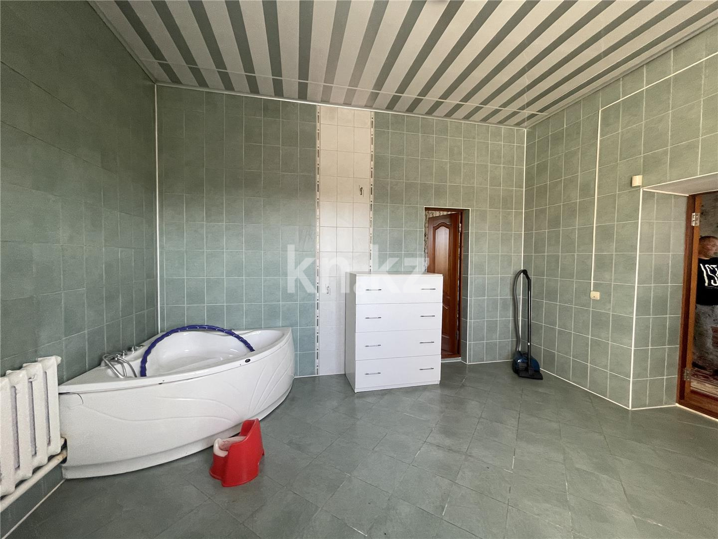 Продажа 7-комнатного дома, 461.6 м², ул. Кажибекова - Продажа домов, коттеджей в Казахстане фото 21 из 35