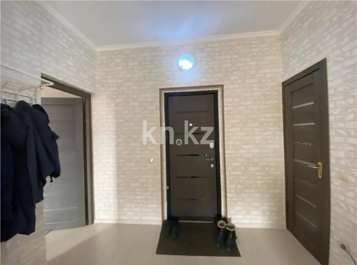 Продажа 1-комнатной квартиры, 40 м², мкр. Аксай-4, дом  39 в Алматы - фото 3