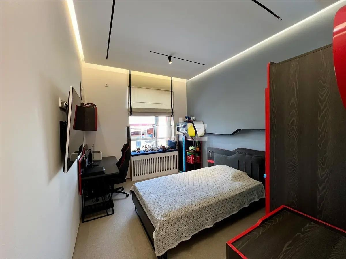 Продажа 4-комнатной квартиры, 125 м² - Продажа квартир в кирпичном доме в Астане - страница 2 фото 1 из 8