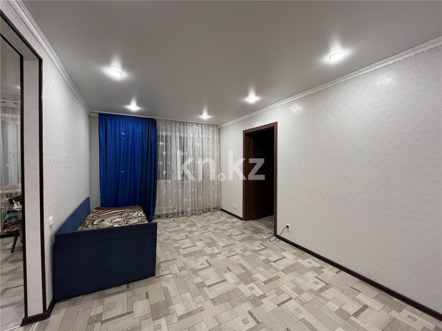 Продажа 2-комнатной квартиры, 46 м², мкр-н 12 - Продажа квартир в Караганде фото 2 из 15