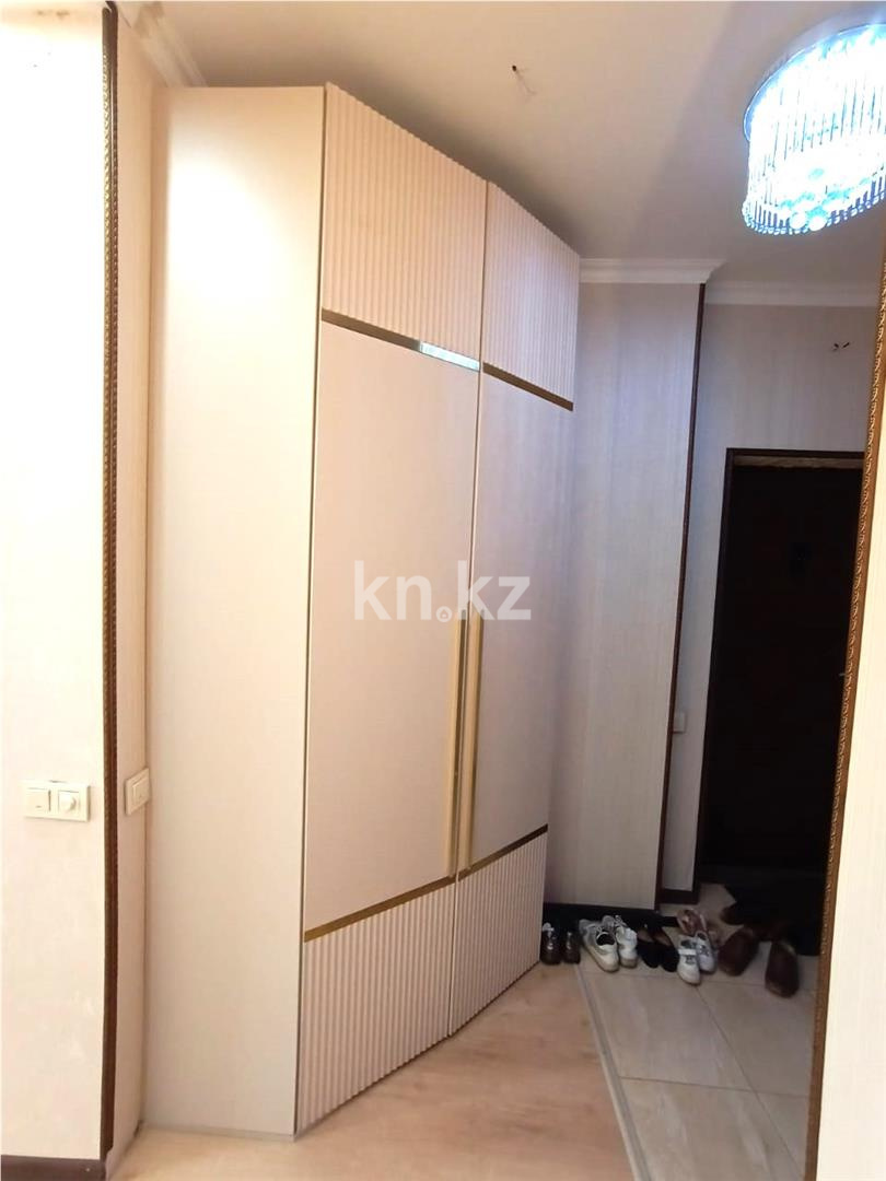 Продажа 2-комнатной квартиры, 63 м², ул. Кордай в Астане - фото 20