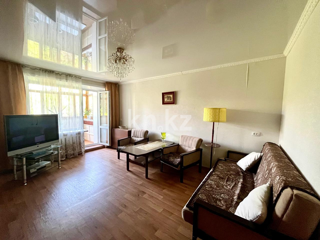 Продажа 3-комнатной квартиры, 65 м², ул. Алиханова, дом  34/4 - Продажа квартир в Караганде фото 1 из 19