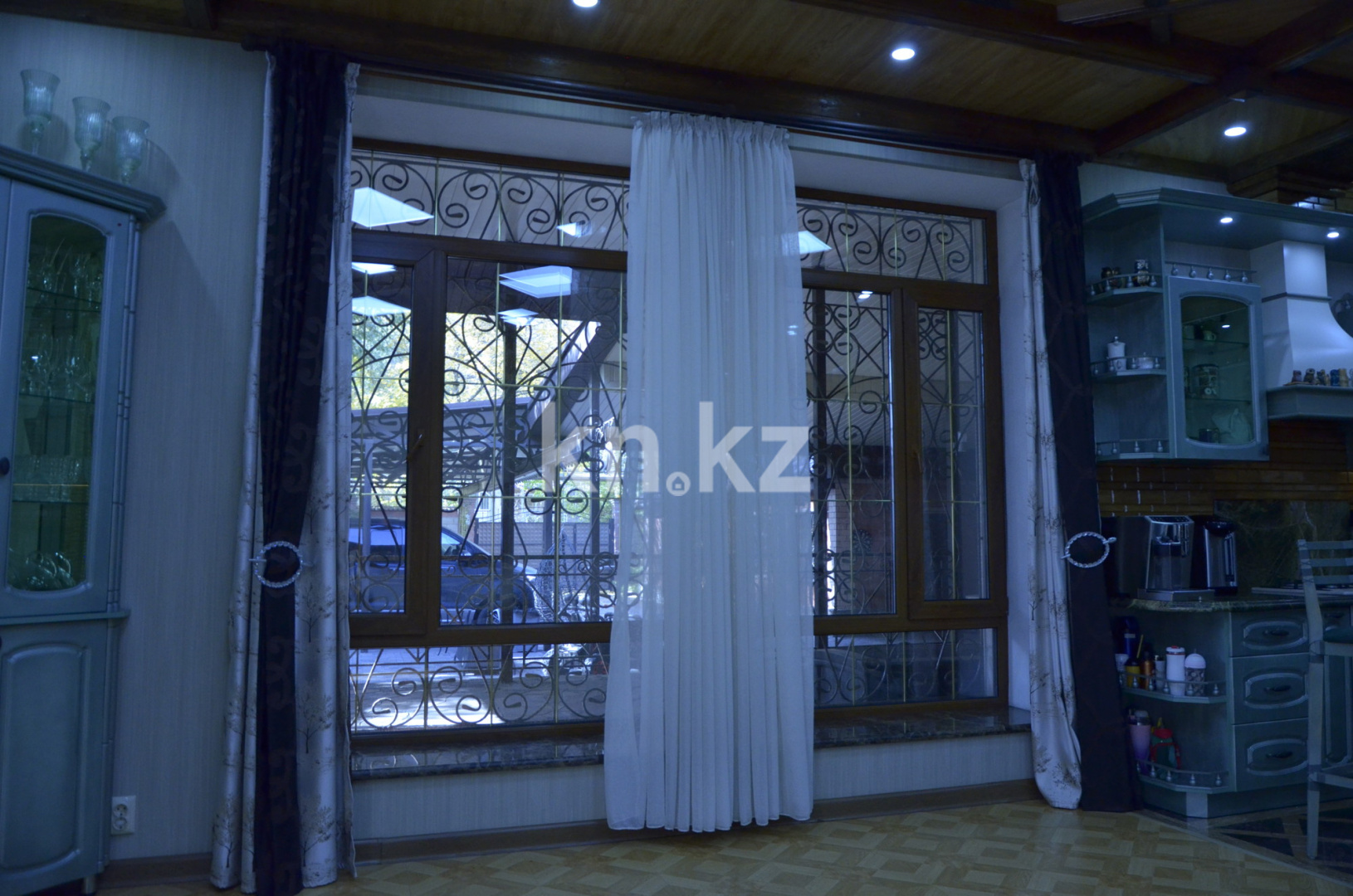 Продажа 7-комнатного дома, 380 м² - Продажа домов, коттеджей в Алматы фото 14 из 40