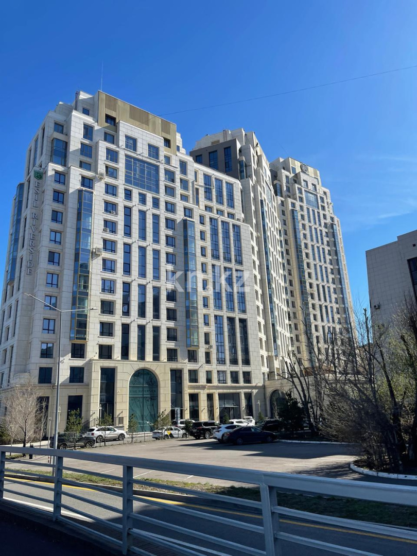 Продажа , 650 м², ул. Наркескен, дом  1 - Продажа офисных и торговых помещений в Астане с фото фото 1 из 32