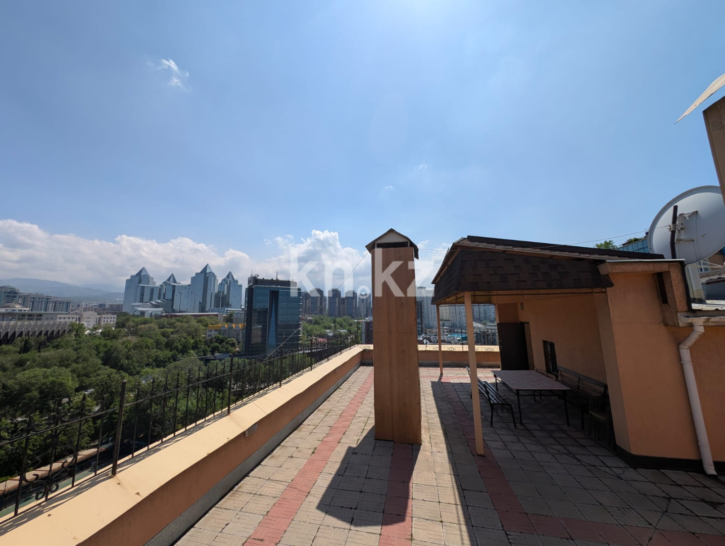 Продажа 3-комнатной квартиры, 201 м² в Алматы - фото 22